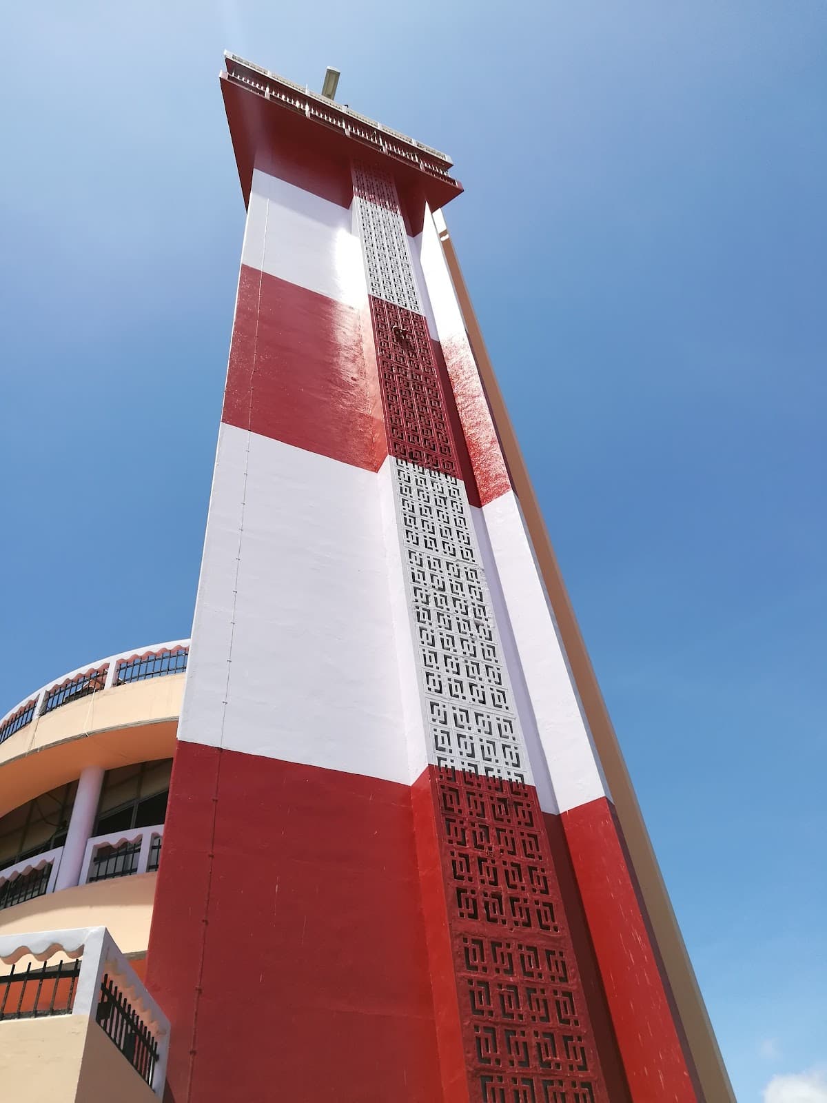 Chennai Lighthouse thumbnail 2