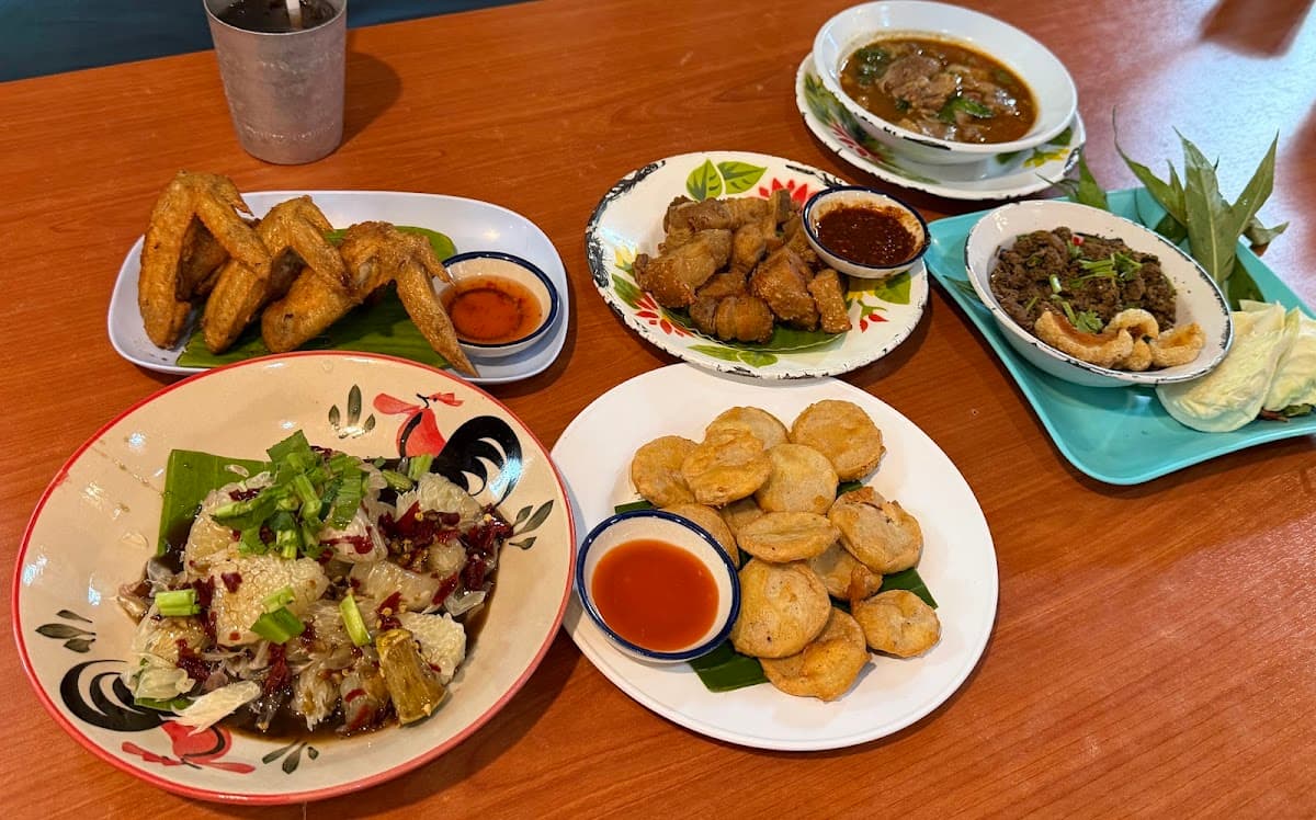 Han Teung Chiangmai thumbnail 3