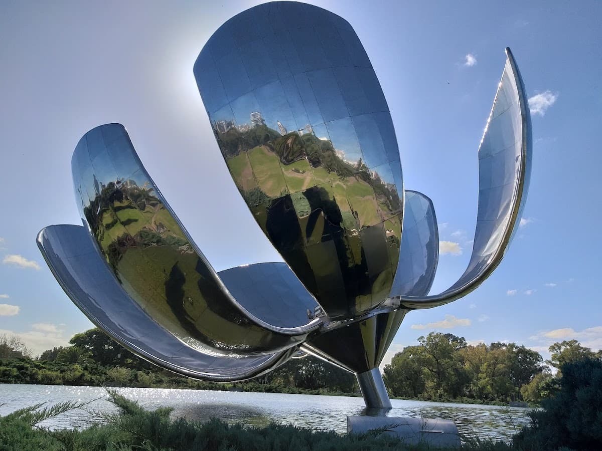 Floralis Generica thumbnail 3