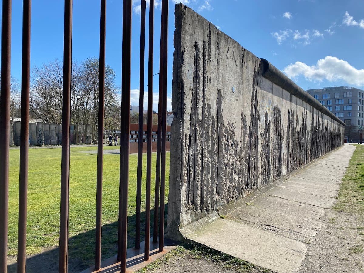 Berlin Wall Memorial thumbnail 3