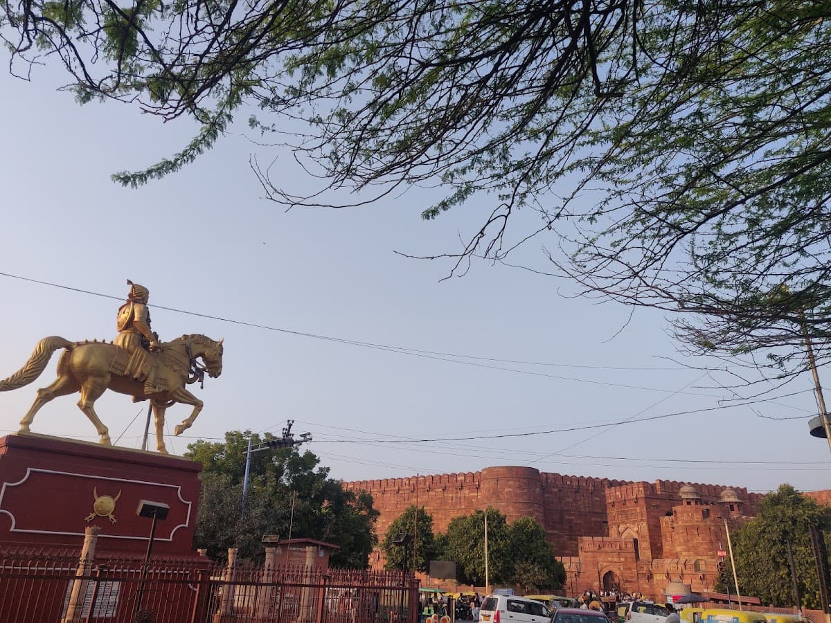 Chhatrapati Shivaji Maharaj Memorial thumbnail 2