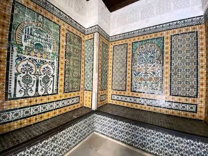Sidi Abid el Ghariani Mausoleum thumbnail 3