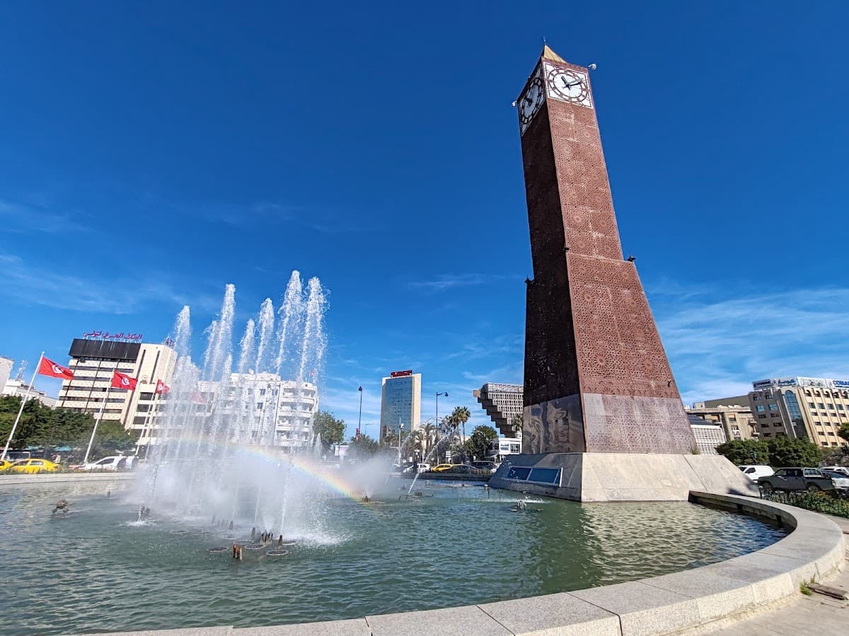 Tunis Clock Tower thumbnail 3