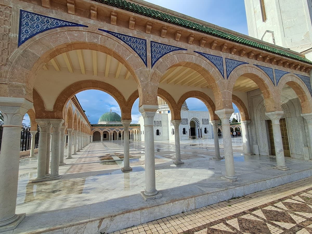 Bourguiba Mosque thumbnail 3