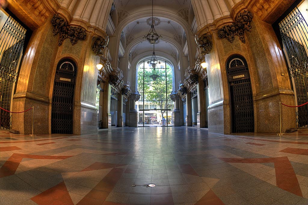 Palacio Barolo thumbnail 3