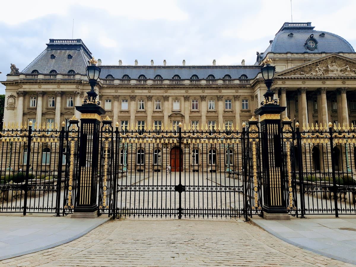 Brussels Royal Palace thumbnail 2