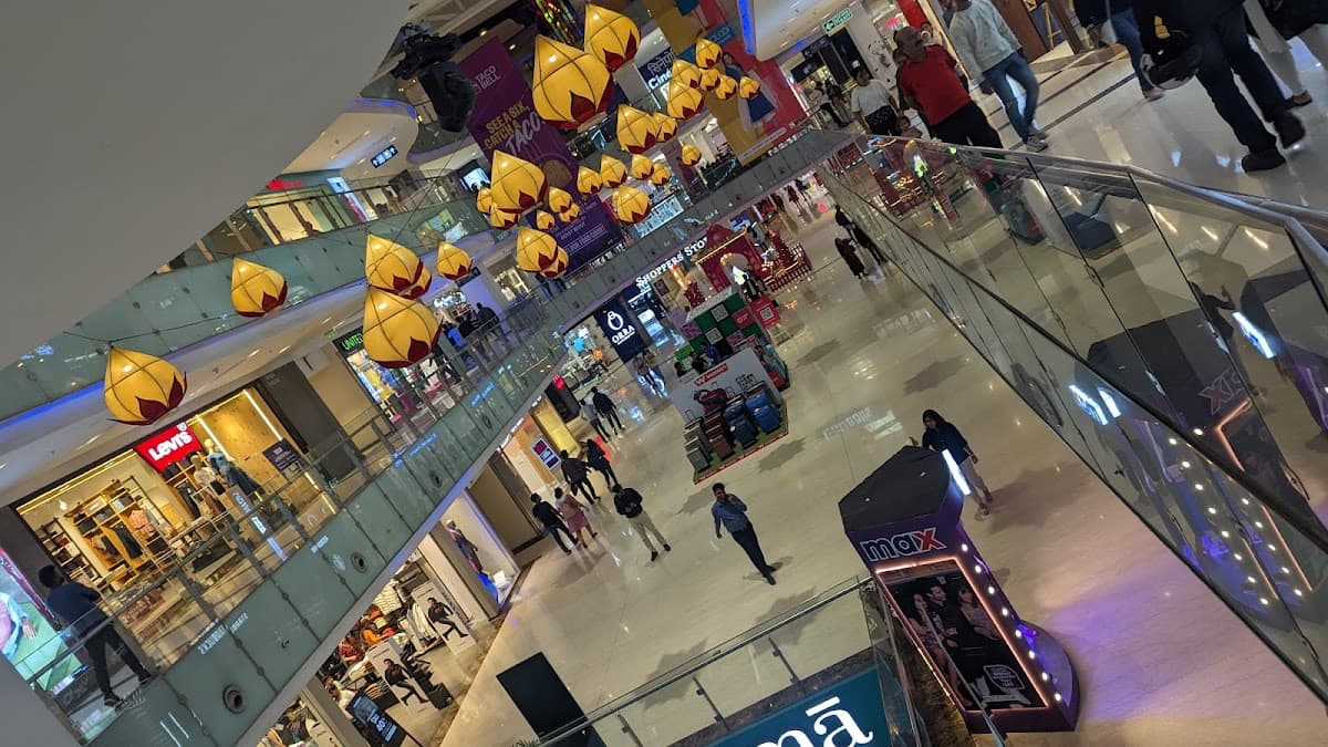 Westend Mall thumbnail 3