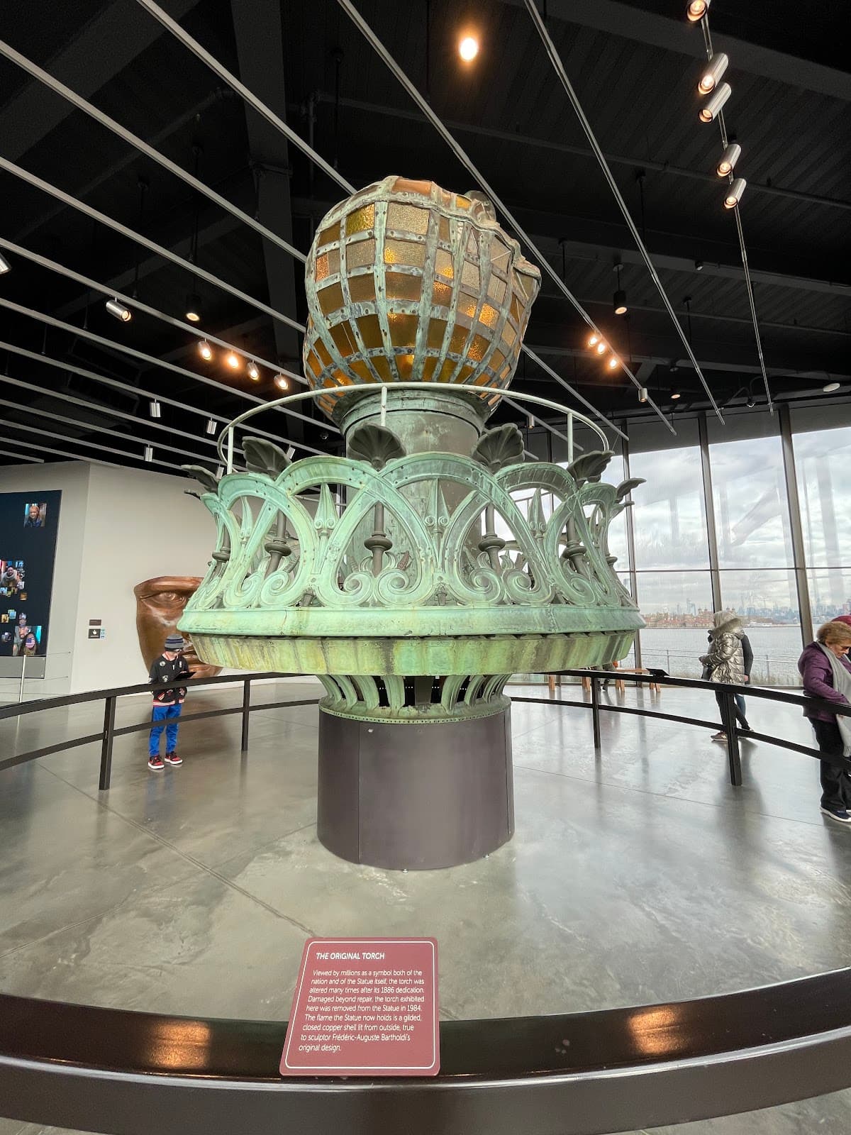Statue of Liberty thumbnail 3