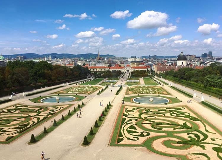 Belvedere-Schlossgarten thumbnail 2