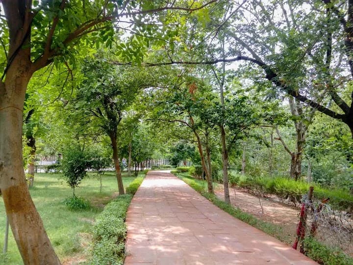 Paliwal Park thumbnail 2