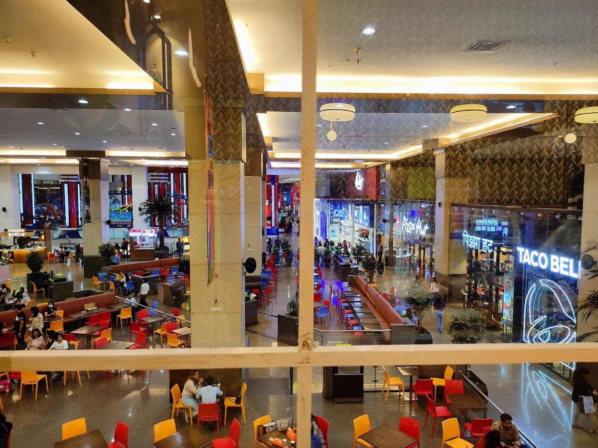 Infiniti Mall - Malad thumbnail 2