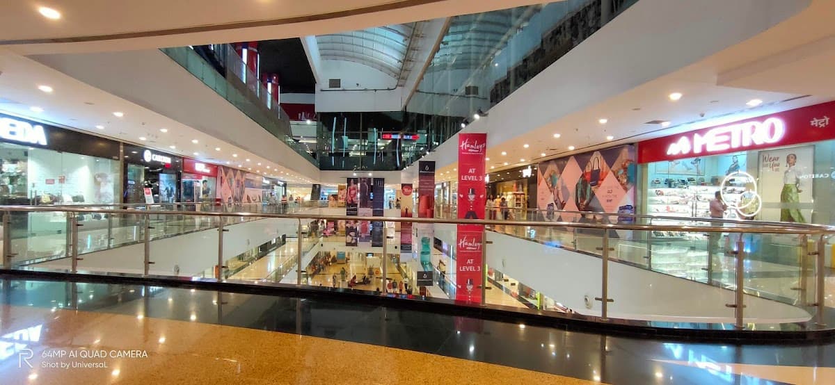 Infiniti Mall - Malad thumbnail 3