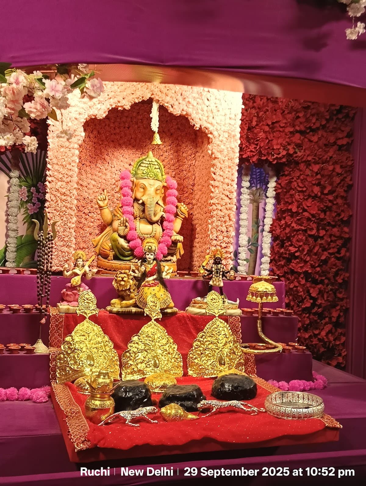Jhandewalan Mandir