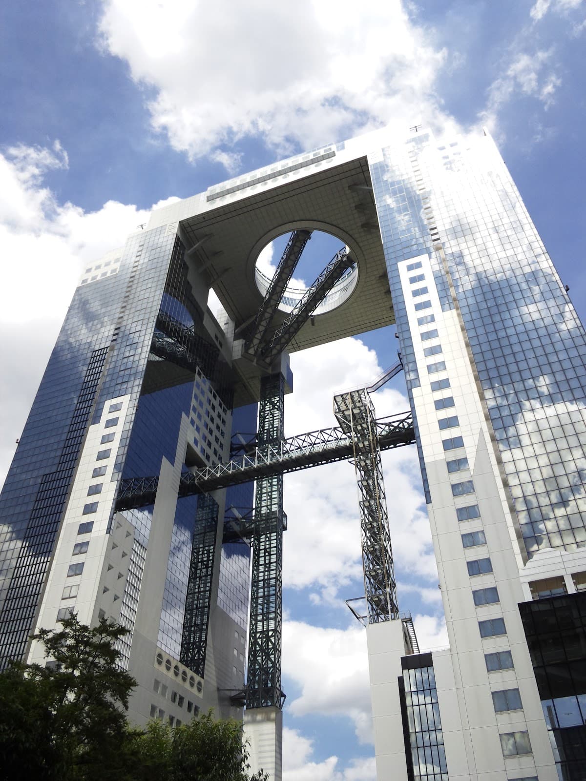Umeda Sky Building thumbnail 3