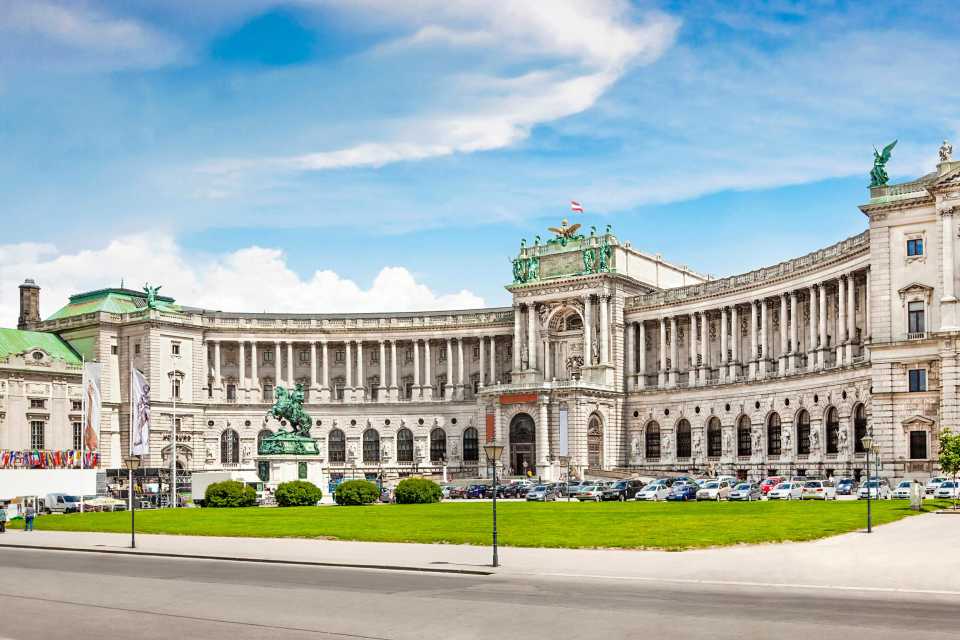 Hofburg thumbnail 2