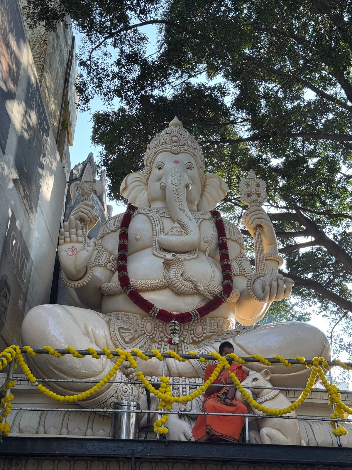Shivoham Shiva Temple thumbnail 3