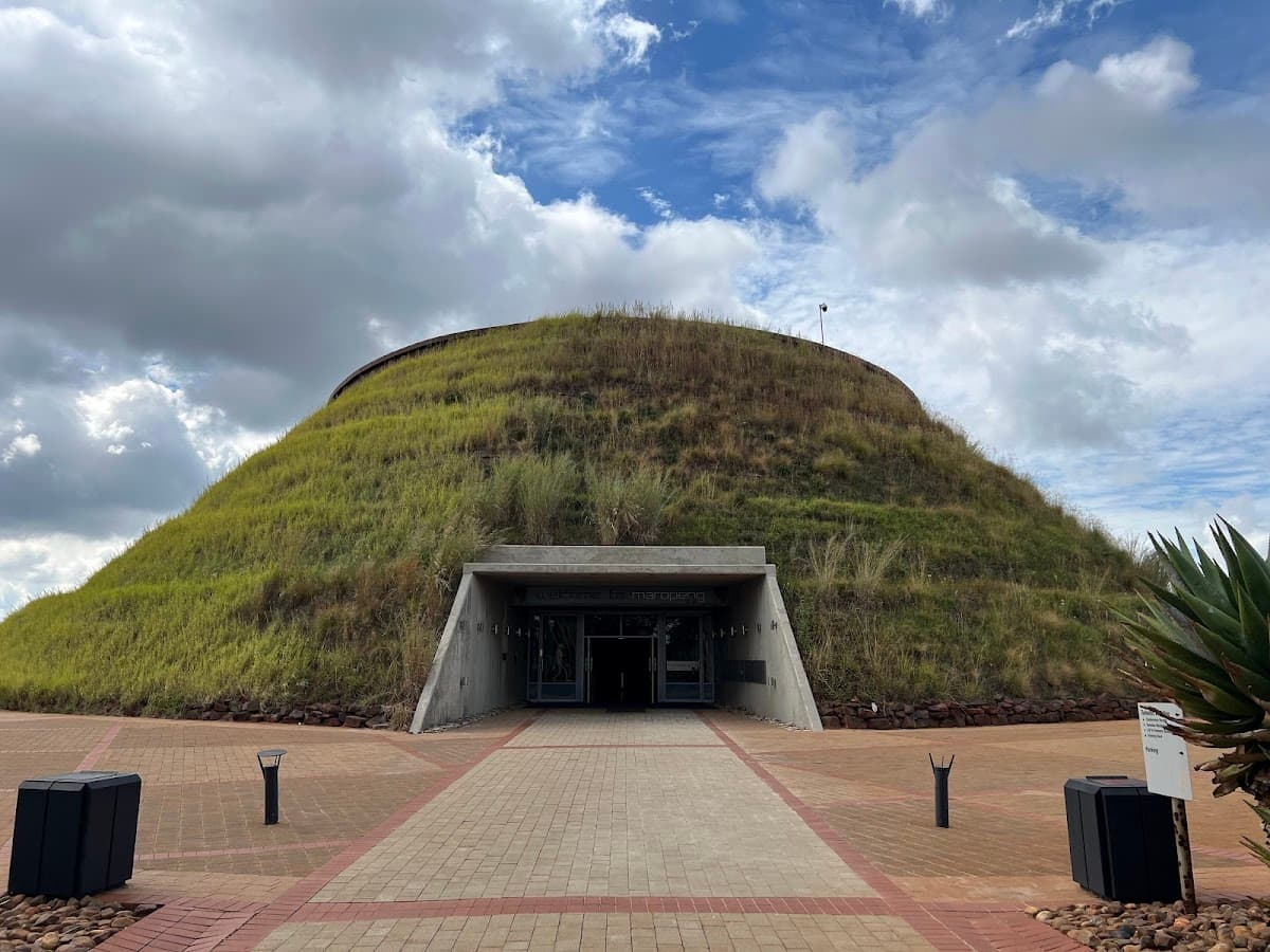 Maropeng: Official Visitor Centre for the Cradle of Humankind World Heritage site 1