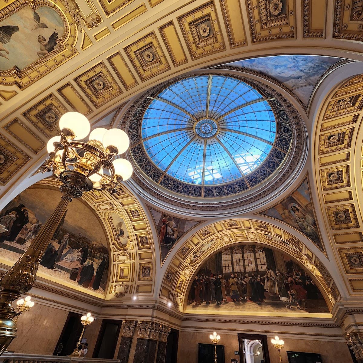 National Museum thumbnail 3