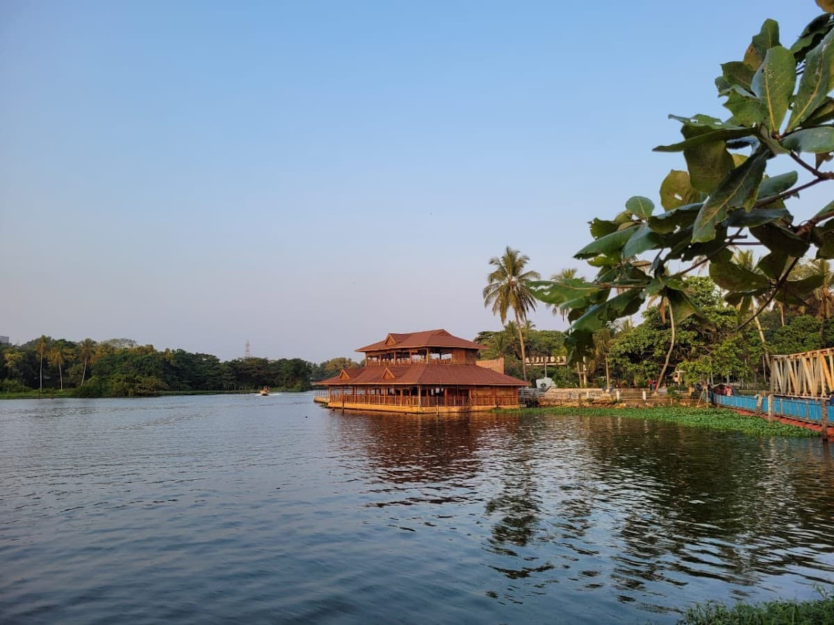 Veli Lake Tourist Village thumbnail 2
