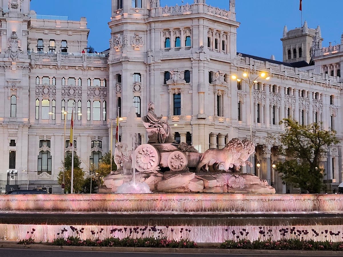 Cibeles Fountain thumbnail 2