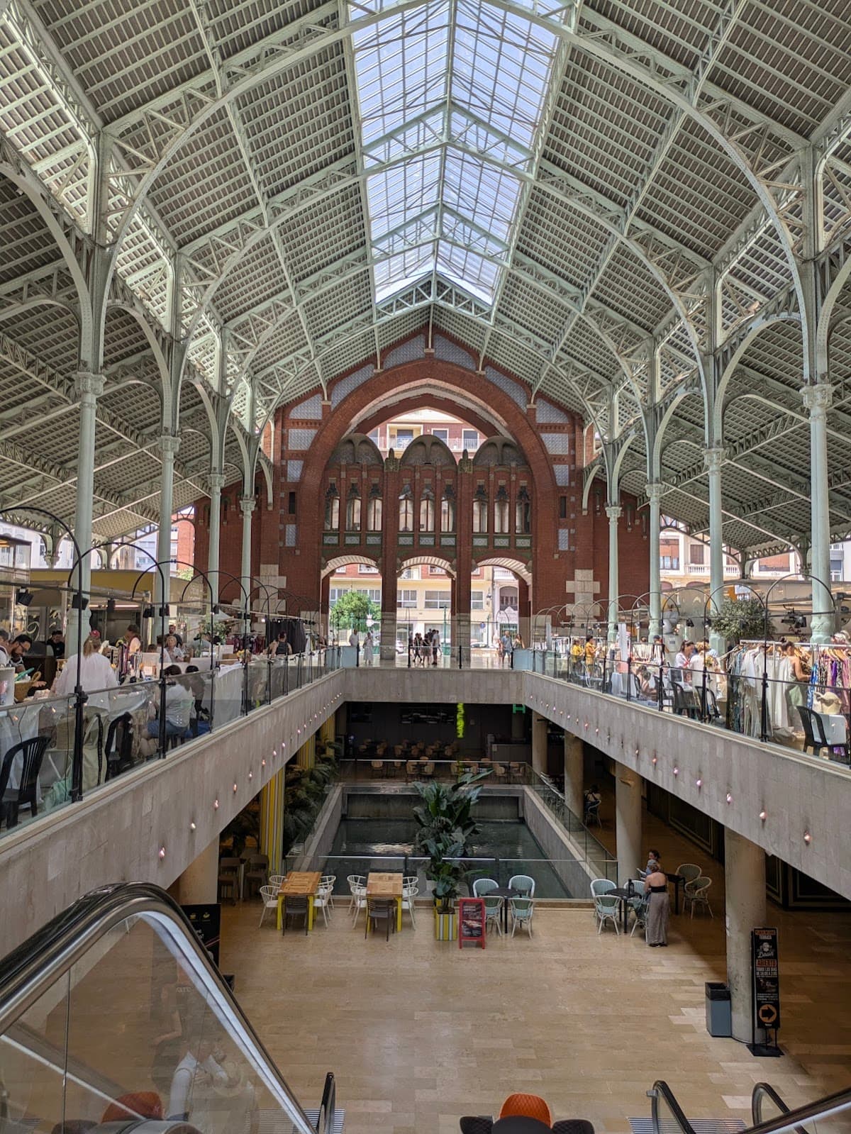 Mercado de Colón thumbnail 2