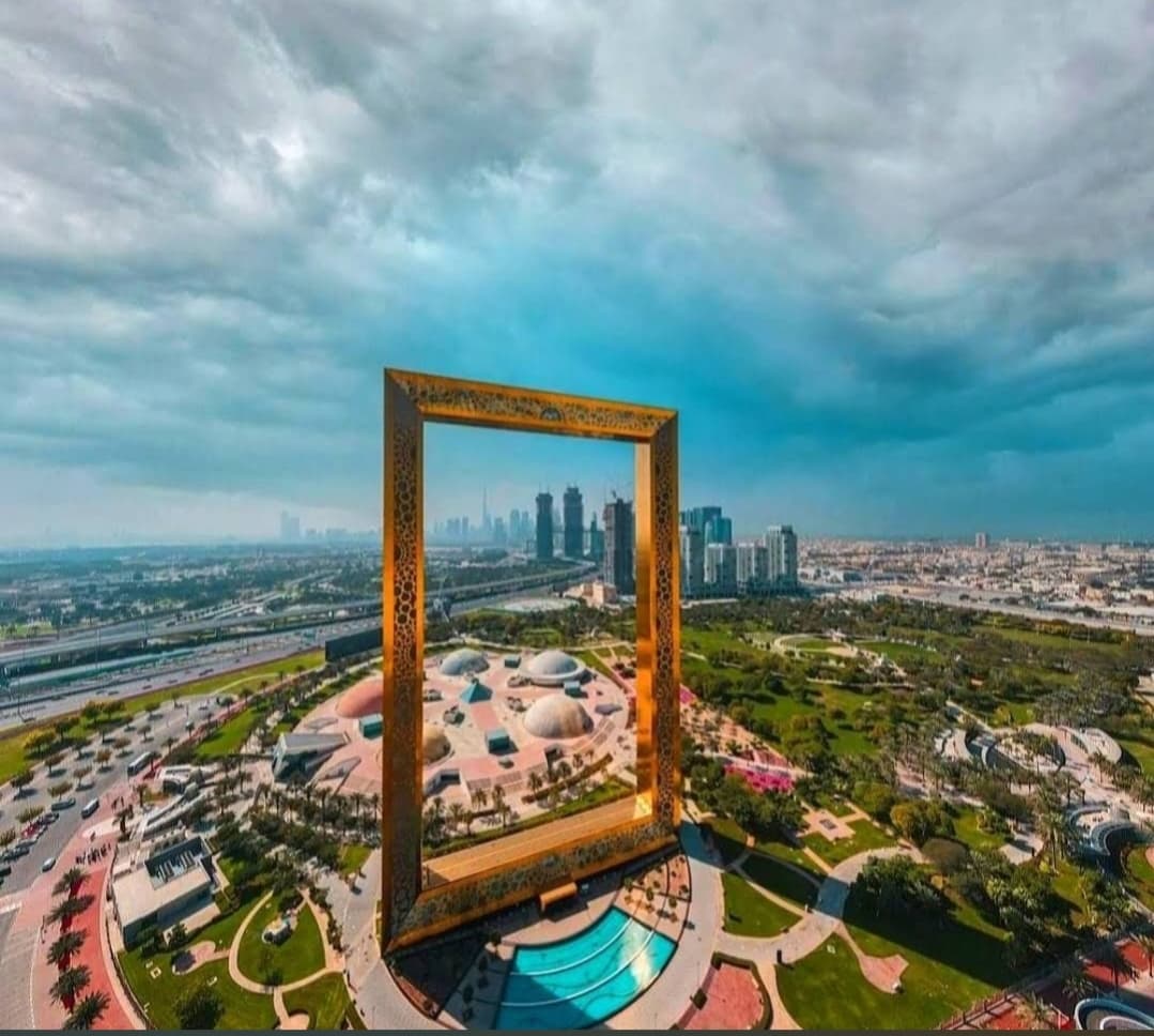 Dubai Frame thumbnail 2