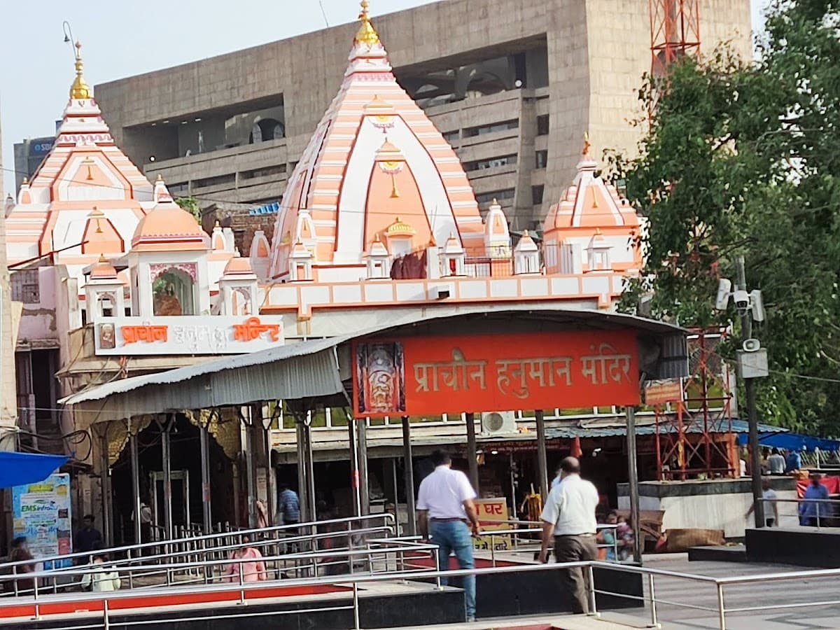 Pracheen Hanuman Mandir, Connaught Place thumbnail 3