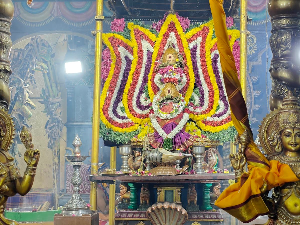 Kalikambal Kamadeswarar Temple thumbnail 2