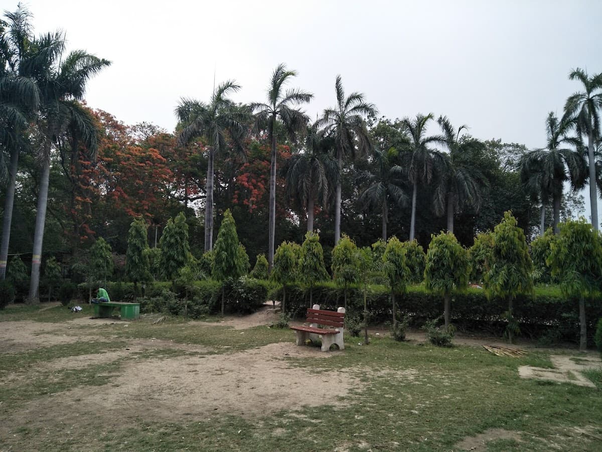 Company Garden thumbnail 3
