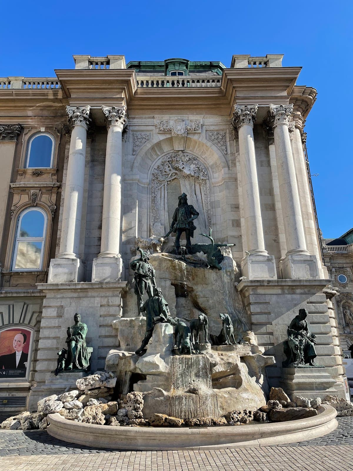 Buda Castle thumbnail 3