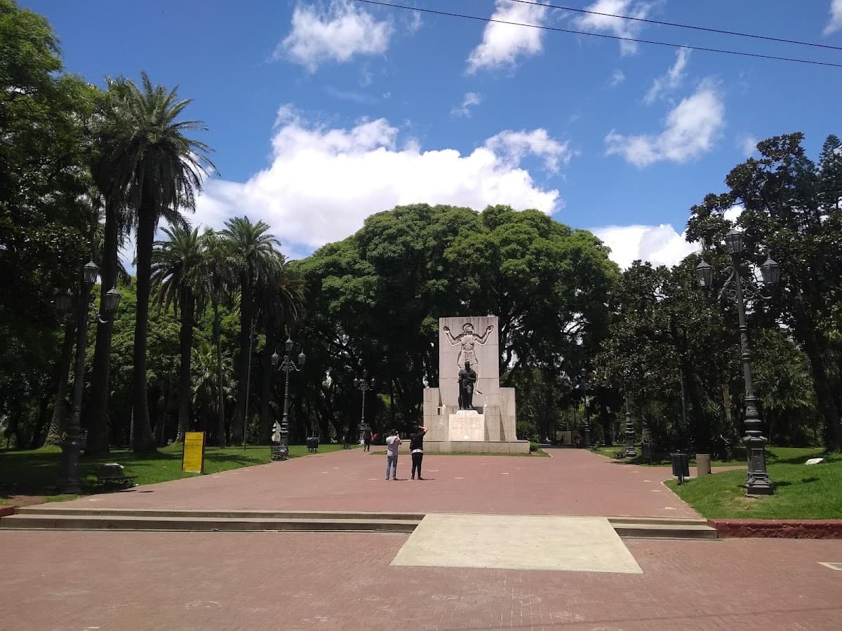 Parque Lezama thumbnail 3