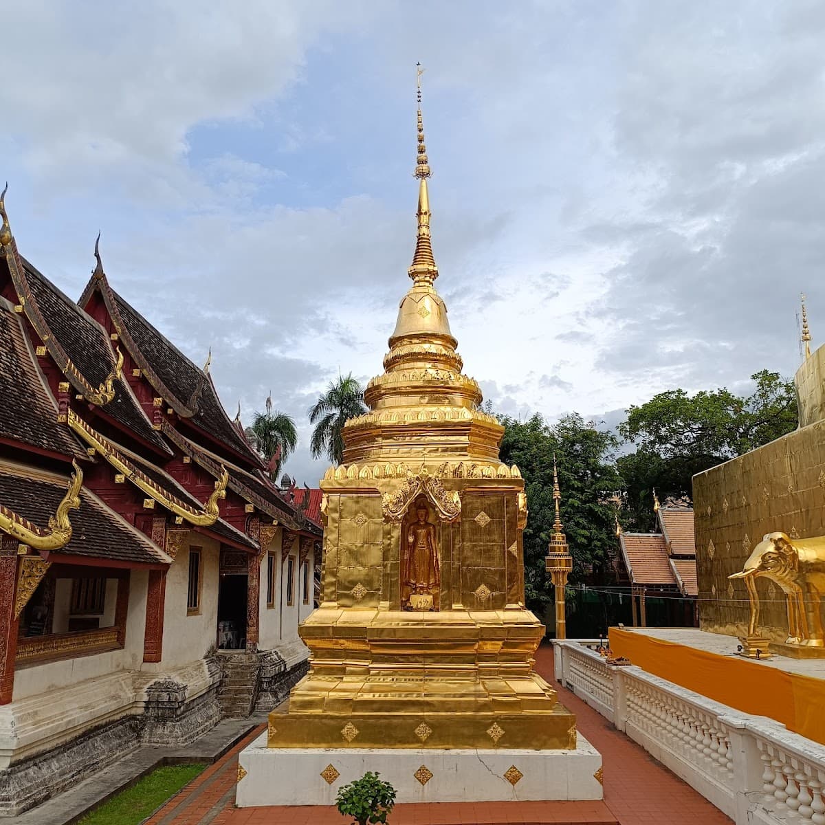 Wat Phra Singh Woramahawihan thumbnail 3