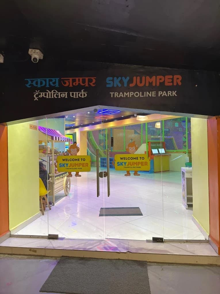 SkyJumper Trampoline Park - Pune, Creaticity Mall | Trampoline | Laser Tag | Birthday Parties | School Trips | Kitty Parties