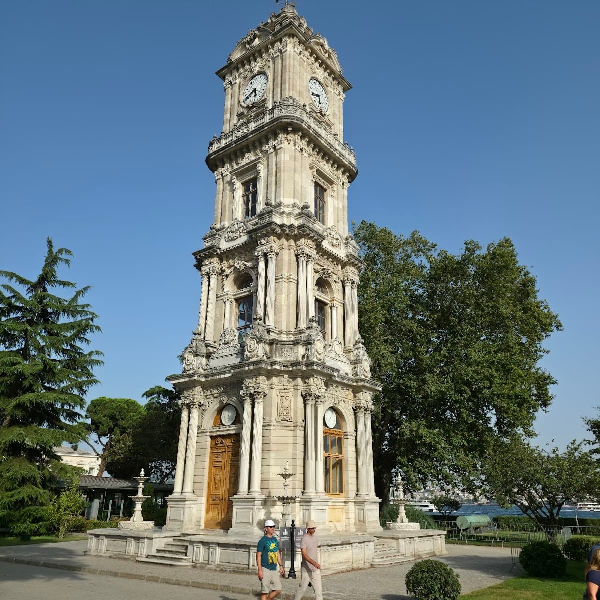 Dolmabahçe Palace thumbnail 3