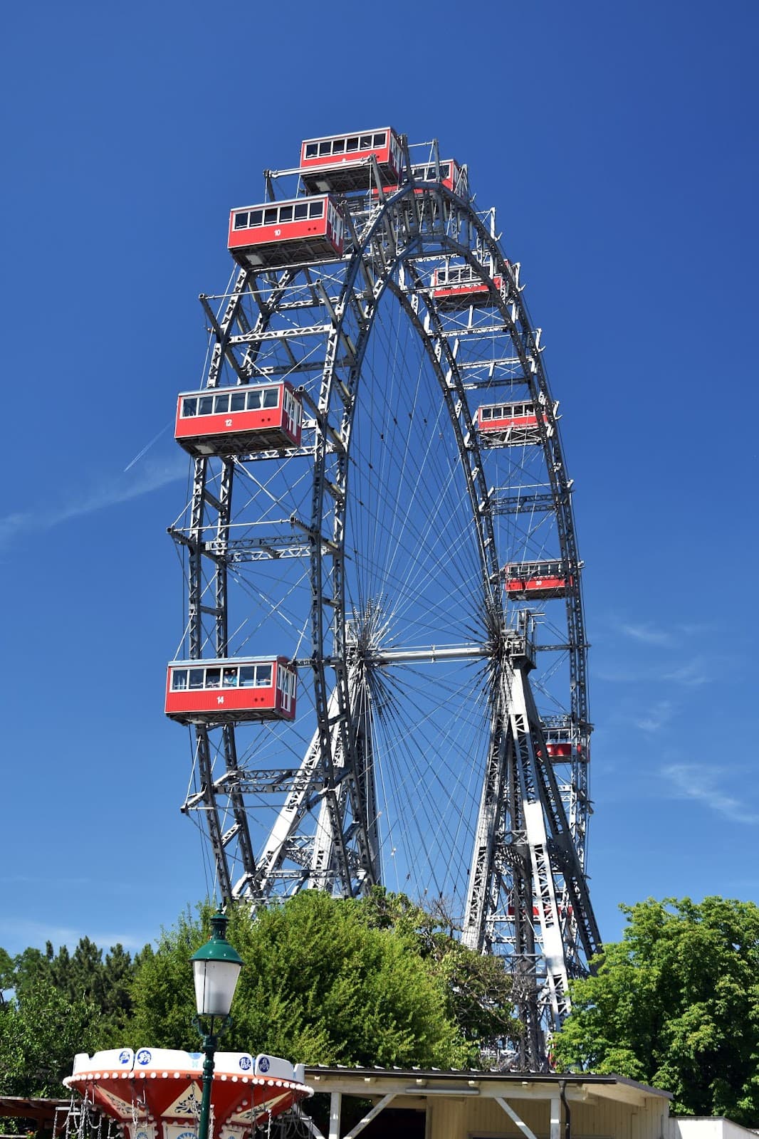 Viennese Giant Ferris Wheel thumbnail 2
