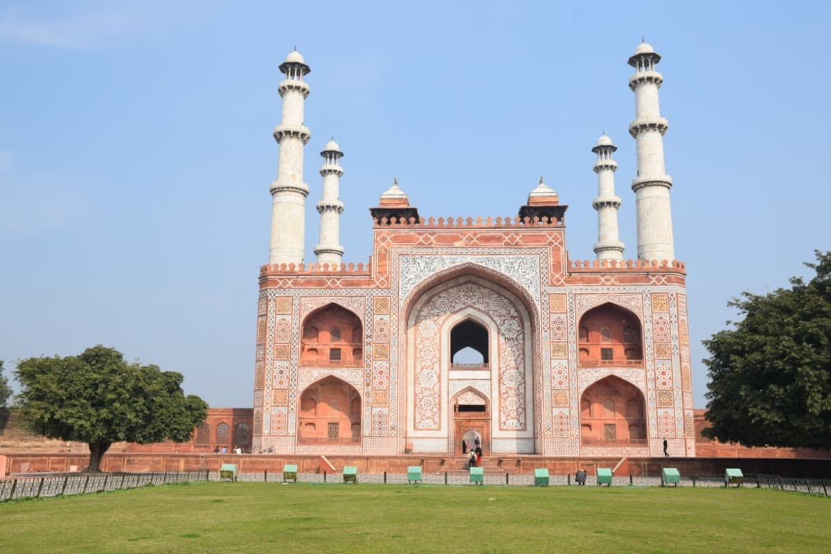 Itmad-ud-Daula thumbnail 3